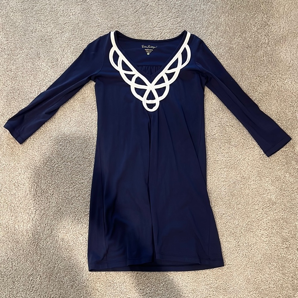 Perfect condition in Lilly Pulitzer Dress Navy size extra small